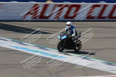 media/Aug-27-2022-Fastrack Riders (Sat) [[c588535105]]/Level 1/Session 1 Start Finish/